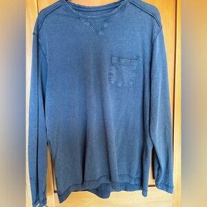 Tommy Bahama Men’s Large Blue Garment Dyed Crewneck Long Sleeve Shirt Cotton